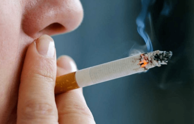 Ten que ser capaz de manter un cigarro correctamente